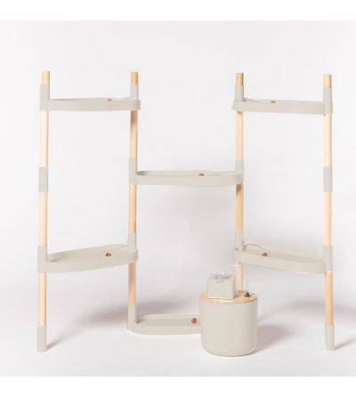 Étagère pour plantes et arrosage automatique