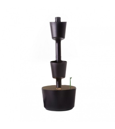 vertikaler Blumentopf mit automatischer Bewässerung