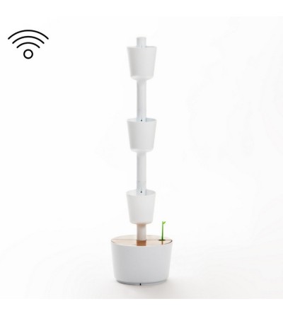 WIFI self-watering vertical planter