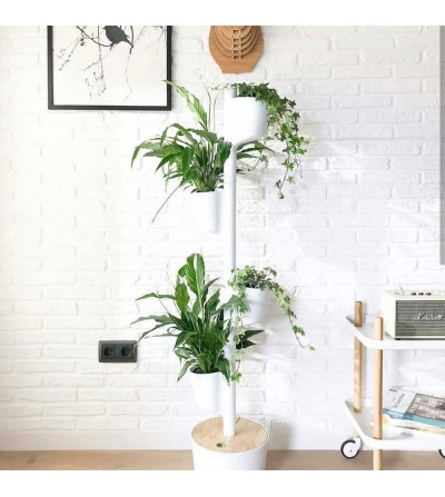 WIFI self-watering vertical planter