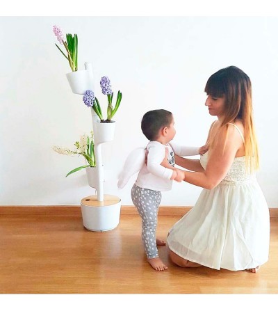 White vertical planter with 3 pots for plants